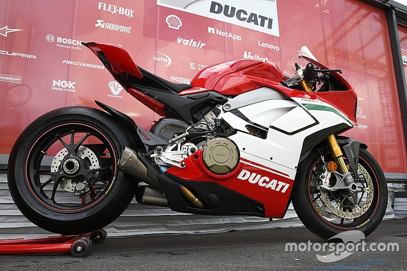 Leon Camier über Panigale V4 2019: