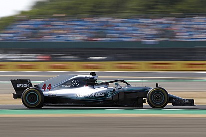 Hamilton destaca el peligro que genera la nueva zona de DRS de Silverstone