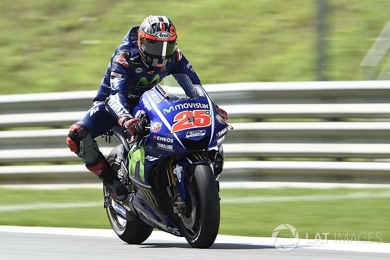 Viñales lamenta falta de desenvolvimento da Yamaha em 2017
