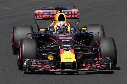 Ricciardo: Mercedes'i motor modu olmadan yenemeyiz