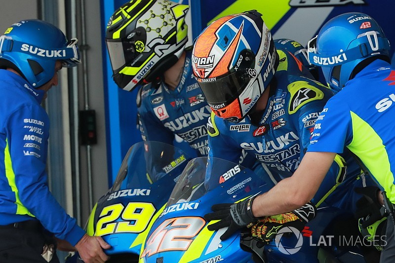 Rins: “Iannone y yo nos ayudamos a encontrar cosas diferentes”