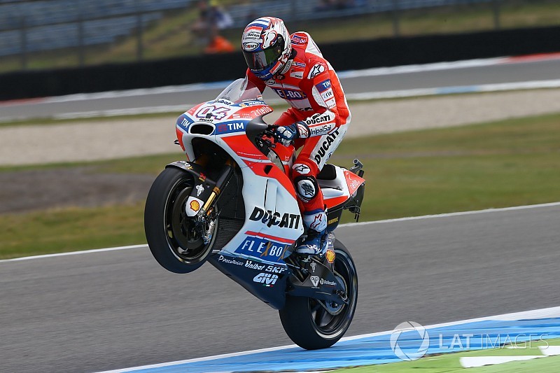 Dovizioso: “Ir líder del mundial no cambiará mi forma de correr”