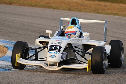 Garese obtuvo la pole en la F4 Sudamericana