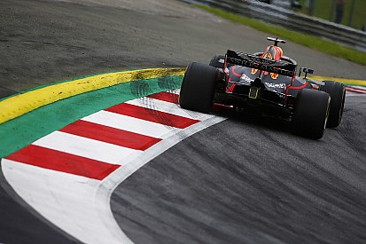 Los Red Bull y Alonso no utilizan el nuevo MGU-K de Renault en Austria