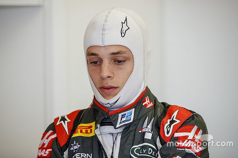 Trident despidió al suspendido Ferrucci