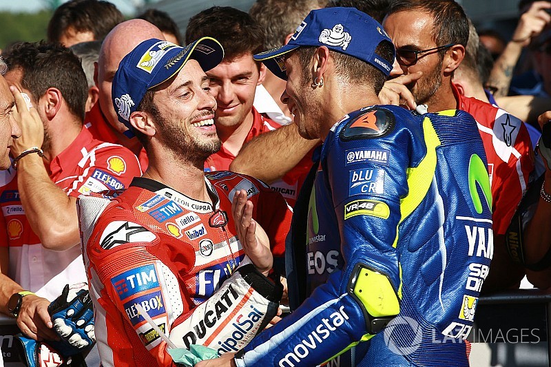 Mooie woorden van Rossi: “Iedereen kan van Dovizioso leren”