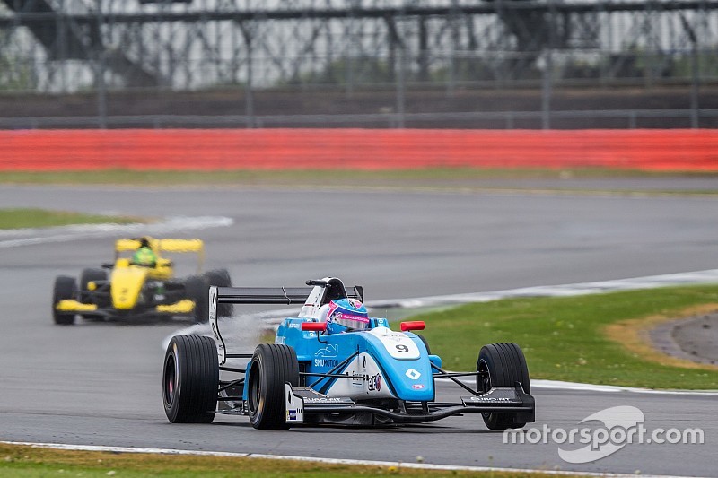 Eurocup Silverstone: Defourny klaim pole, Presley start ke-21