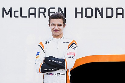 McLaren tunjuk Norris sebagai pembalap ketiga untuk 2018