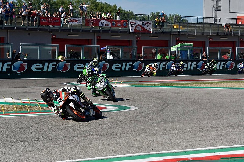 Brianti vince Gara 1, ma poi cade in Gara 2 ad Imola, dove arriva la prima vittoria di Luna Bayen