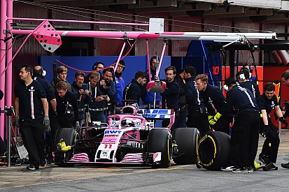 Керівник Force India: Команді бракує 100 співробітників