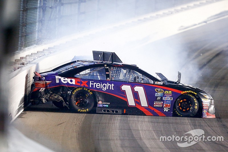 В NASCAR ограничат выезд поврежденных машин на трассу