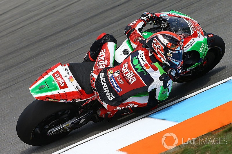 Kontrak diputus, Lowes kecam manajemen Aprilia