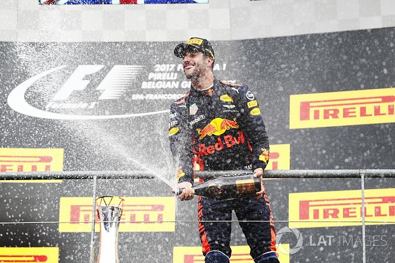 Mindenre fény derül: Ricciardo múlt vasárnapja a szobájában