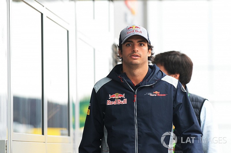 【F1】サインツJr.契約延長を認める。「ルノー移籍はただの噂」