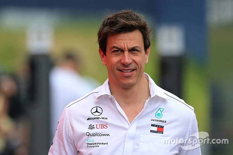 Wolff baalt van situatie Ocon: