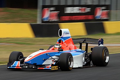Formula Thunder 5000 boss slams "copycat" Supercars series