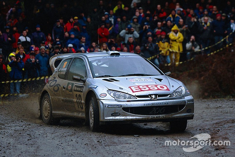 Gronhölm va discuter d'une pige en WRC avec Toyota