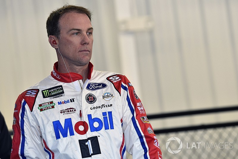 Kevin Harvick beats Kyle Busch to Pocono pole