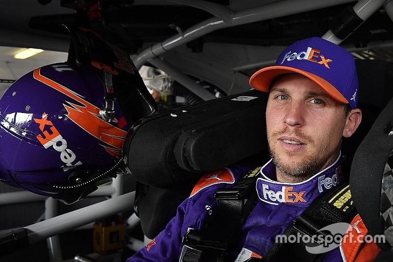 Hamlin toma la pole en Michigan y Suárez sufre accidente