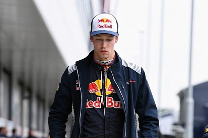 Kvyat se siente perseguido por los comisarios de la F1