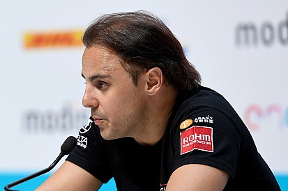 Em rede social, Massa faz postagem em defesa de Neymar