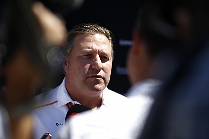 McLaren necesita cambiar su proceso para tomar decisiones, dice Brown
