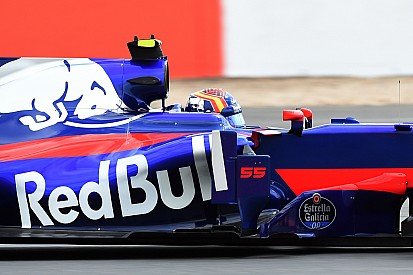 Сайнс отказался винить Toro Rosso в проблемах с тросом на его машине