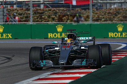 Mercedes : La W08 nécessite d'être mise au point