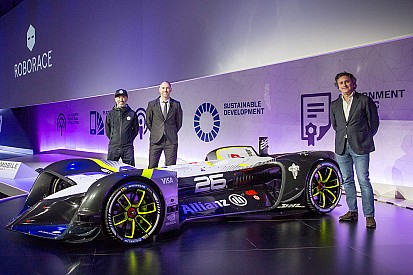 Roborace perkenalkan mobil balap tanpa awak pertama di dunia, Robocar