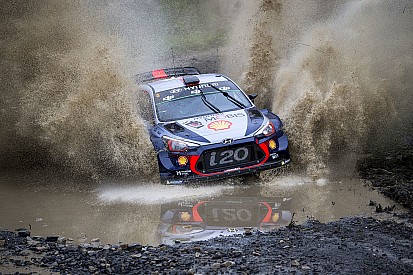 Australia WRC: Neuville pulls clear on shortened afternoon loop