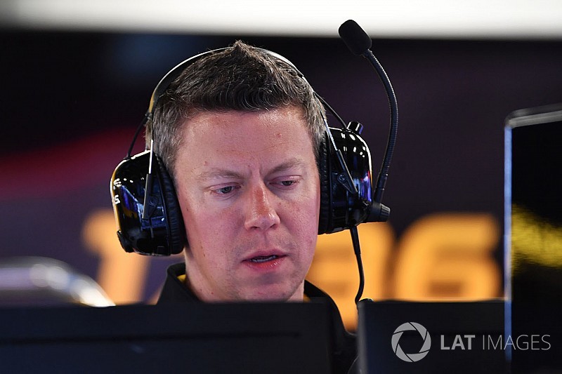 Budkowski makes first F1 appearance with Renault
