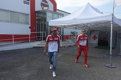 Direktur medis MotoGP pertanyakan keputusan soal Iannone