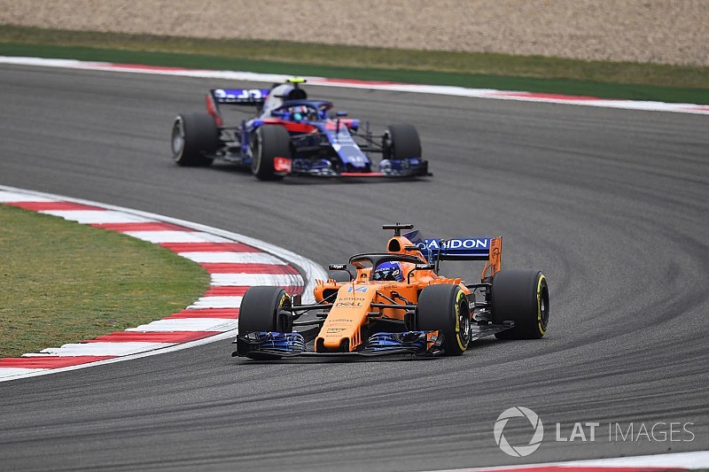 Алонсо роздратувався через запитання про Honda та Toro Rosso