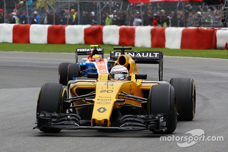 В Renault уже переключились на разработку машины для следующего сезона