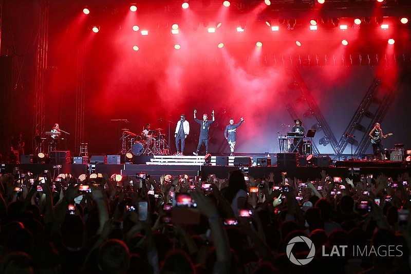 Bruno Mars ve Britney Spears, Amerika GP hafta sonunda konser verecek
