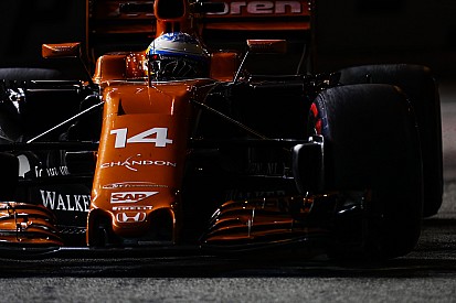 A McLaren-Honda idei gépe a nyílt utcán