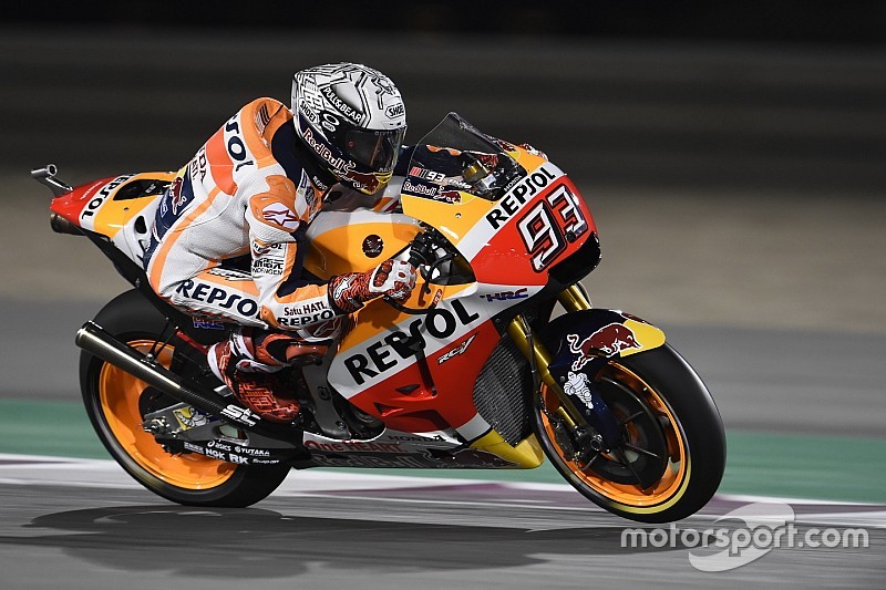 Márquez lidera el warm up en Qatar antes de caerse