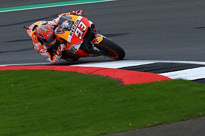 MotoGP Inggris: Marquez cetak rekor pole, Rossi kedua