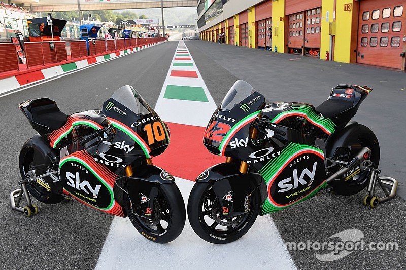 Fotogallery: Sky Racing Team VR46 svela la livrea tricolore per il Mugello 2018