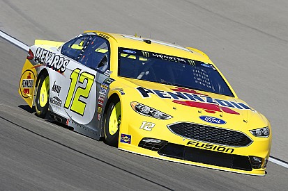 Ryan Blaney beffa Harvick e si prende la pole a Las Vegas