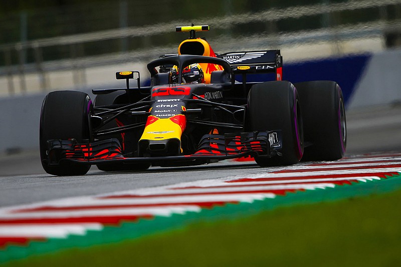 Verstappen: sérült padlólemez és rossz egyensúly pénteken