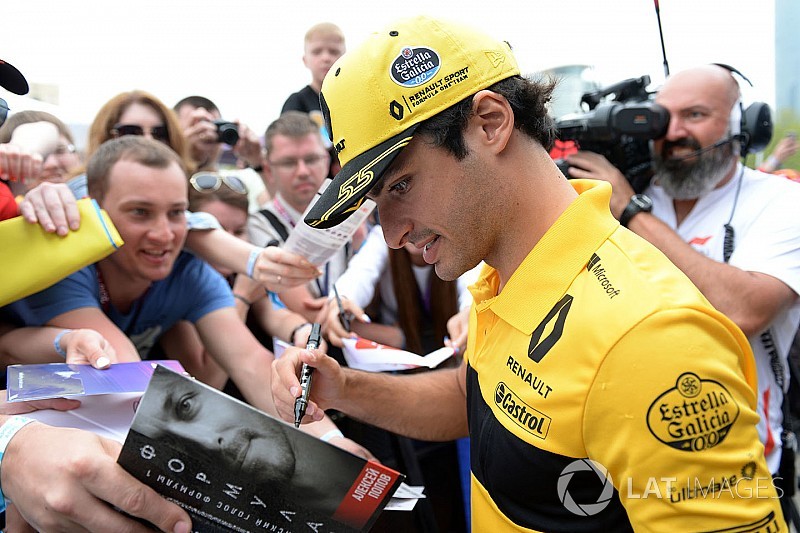 Renault abre conversaciones para conservar a Carlos Sainz