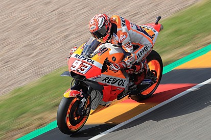 Marquez si conferma re del Sachsenring: grande vittoria su Valentino e Vinales. Petrucci 4°