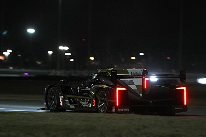 Daytona: Albuquerque mantiene liderato de AXR tras ocho horas