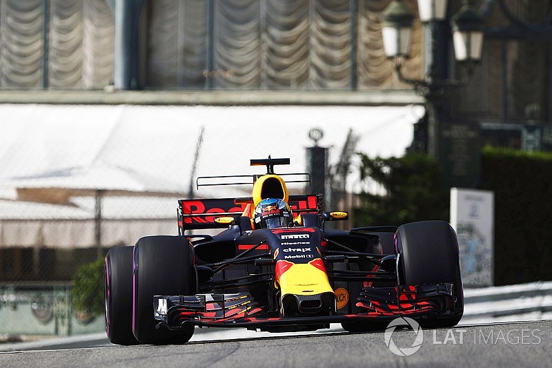 Red Bull привезла в Монако собственное Т-крыло