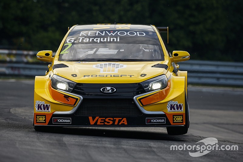 Nordschleife, Libere 2: dietro a López c'è Tarquini!
