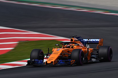 Boullier: "La vera McLaren 2018 arriverà a Barcellona"