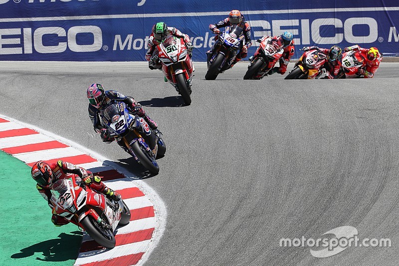 Fotogallery SBK: gli scatti più belli dell'appuntamento di Laguna Seca dominato da Rea