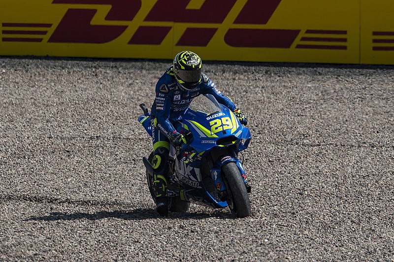Iannone también lidera el FP3 y Dovizioso tendrá que ir a la Q1