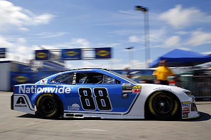 Alex Bowman, Nationwide agree to contract extensions with Hendrick